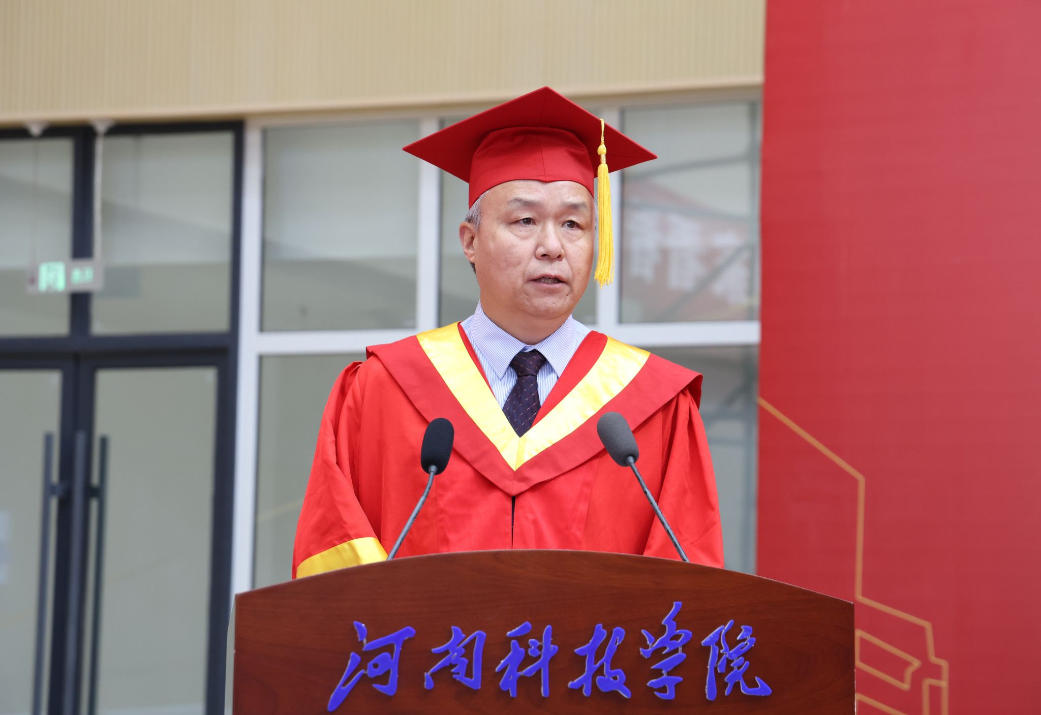 校党委书记宋亚伟寄语毕业生