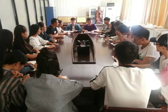 烈士纪念日座谈会